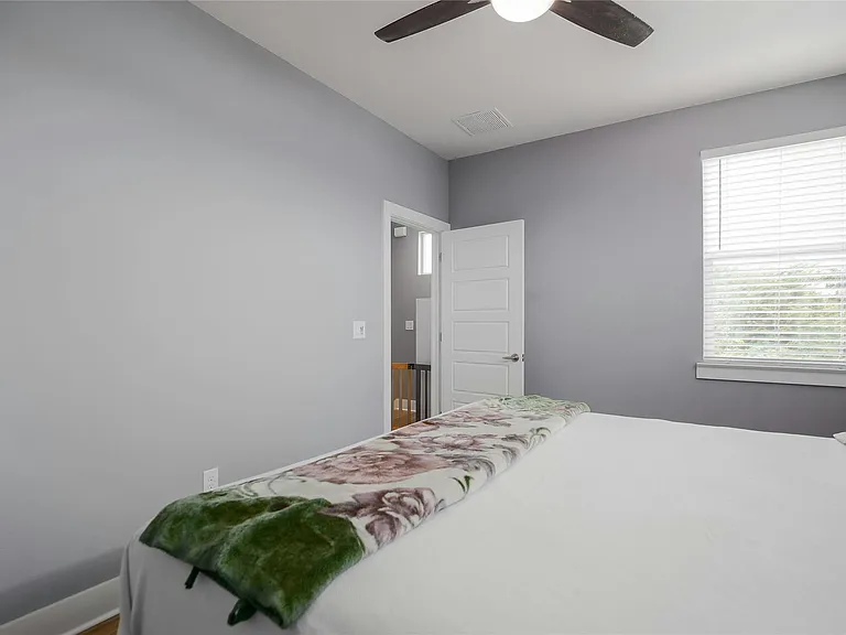 7607 Providence Ave #A — Photo 17