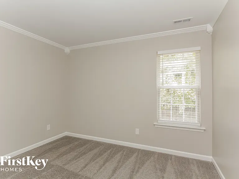 6111 Forest Pond Dr — Photo 11