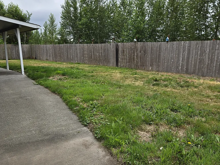 1004 Bathke Ave — Photo 12