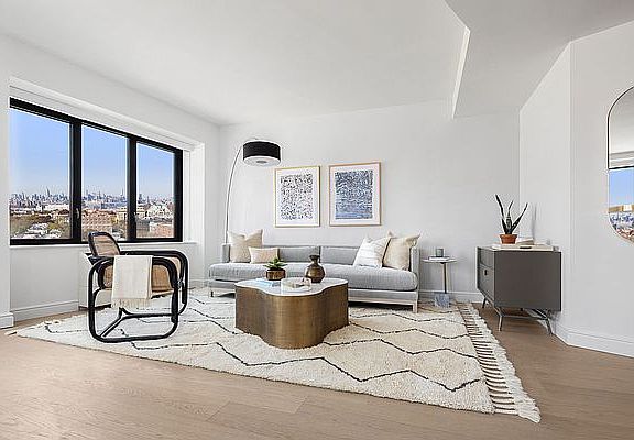 3rd image of 475 Clermont Ave #820