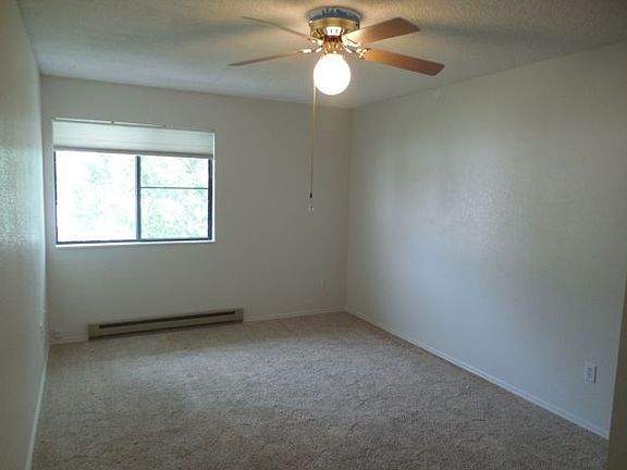5th image of 3285 Canyon Dr Unit 68