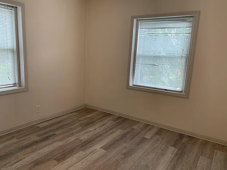 3401 Central St — Photo 10