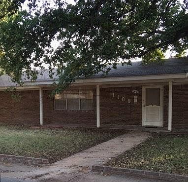 Front view of home