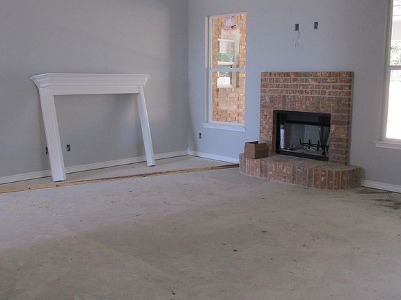 3rd image of 1912 Carriage House