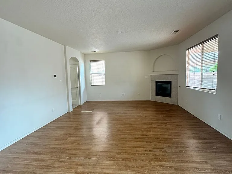 520 Rain Lily Rd SW — Photo 8