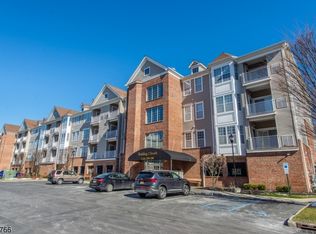 249 Cory Ln, Elmwood Park, NJ 07407