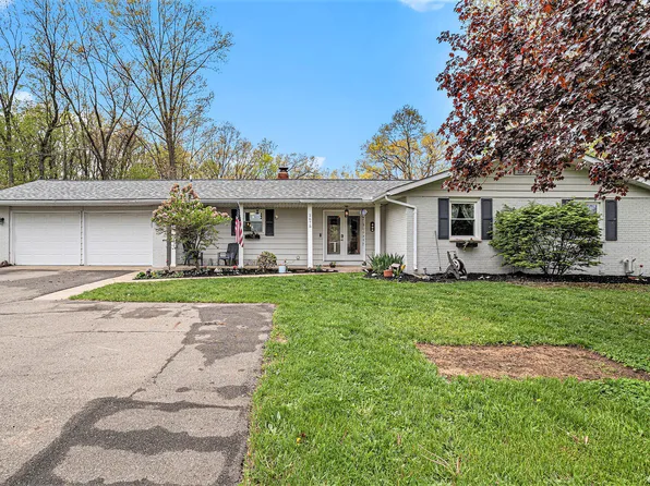 2675 N 33rd St, Galesburg, MI 49053