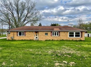 1292 Deermont Ave NW, Massillon, OH