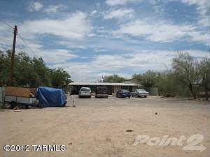 3 - Front Lot and house from inside fenc