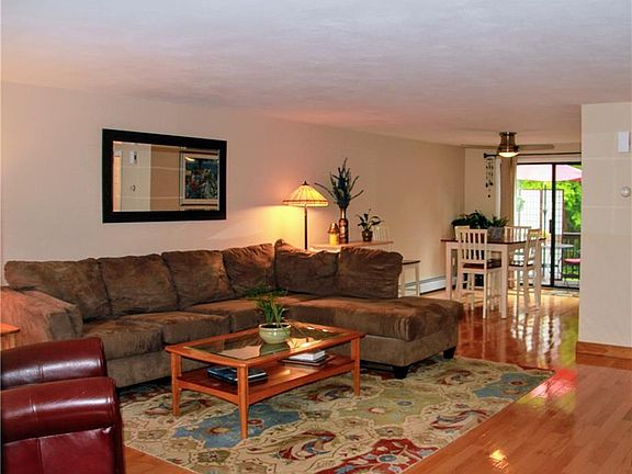 2nd image of 500 E Greenwich Ave APT 102