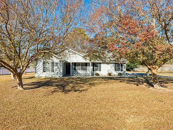 2nd image of 1305 Pebblewood Dr