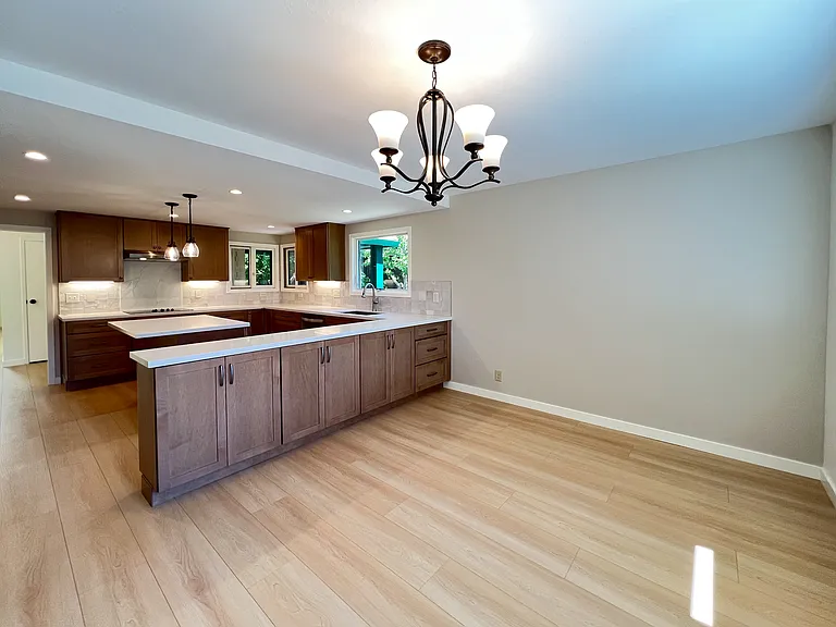 2286 Hastings Dr — Photo 11