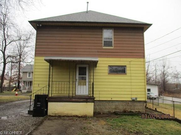 2nd image of 29 Artemas Ct