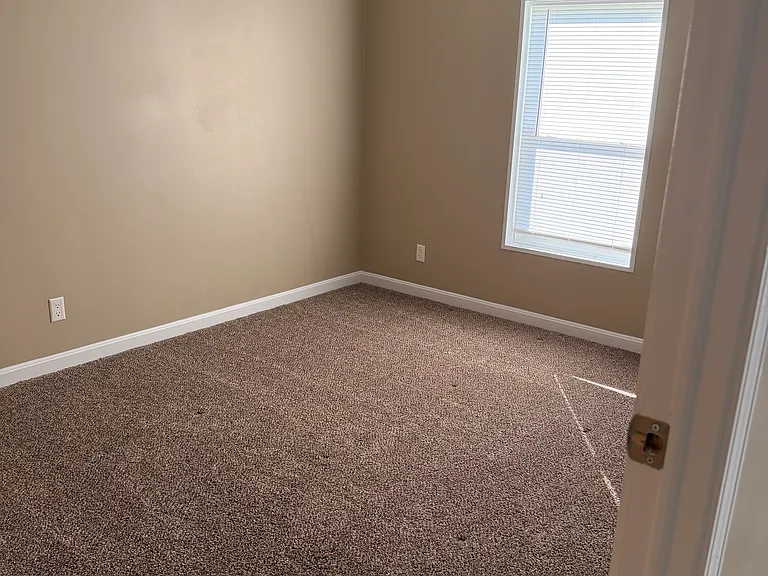 764 Medley Dr — Photo 7