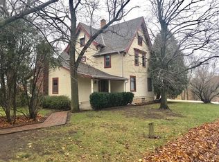 1138 Lakefield Rd, Grafton, WI 53024