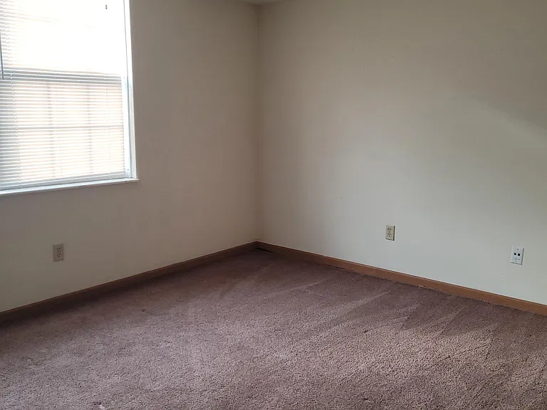 1400 Pittsburg Ave NW — Photo 11