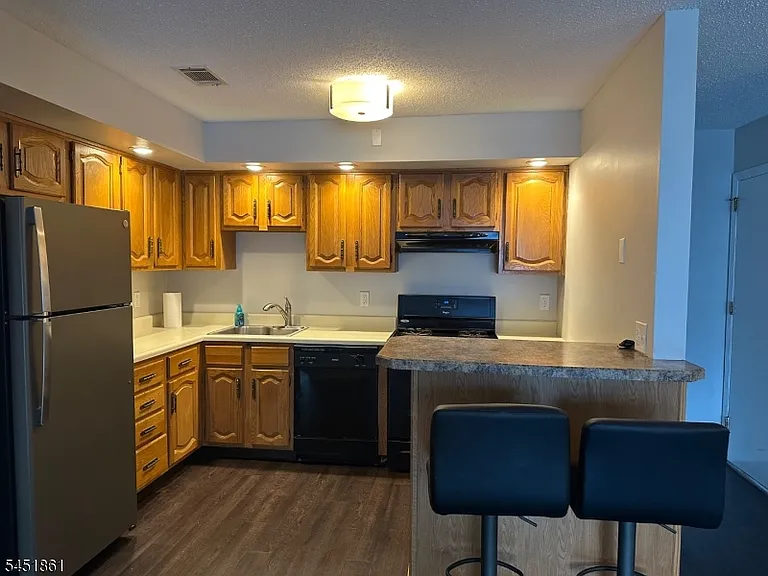 105 Bldga Newark Pompton Tpke #13B — Photo 6
