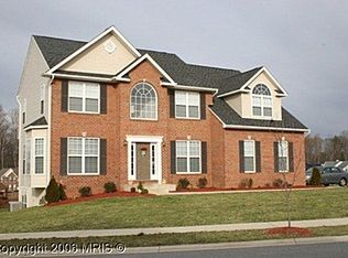 87 Oriole Ln, La Plata, MD