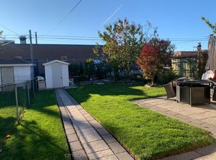 120 Hullmar Dr, Toronto, ON M3N2E6