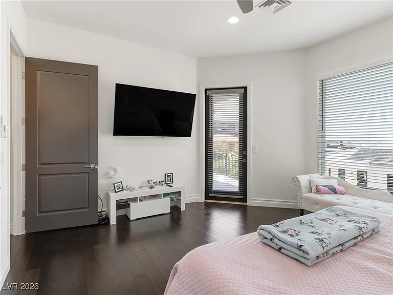 779 Clove Ct — Photo 45