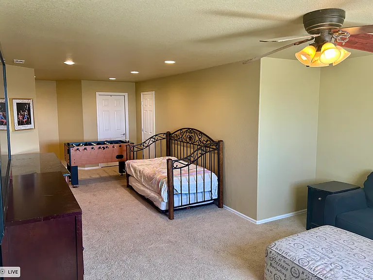 Basement Bedroom/Suite