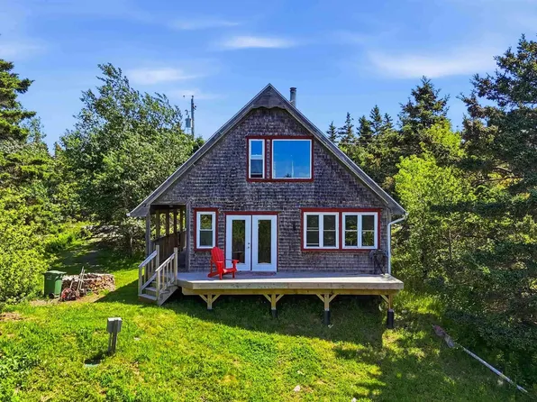 8560 Peggys Cove Rd, Halifax, NS B3Z 3P4