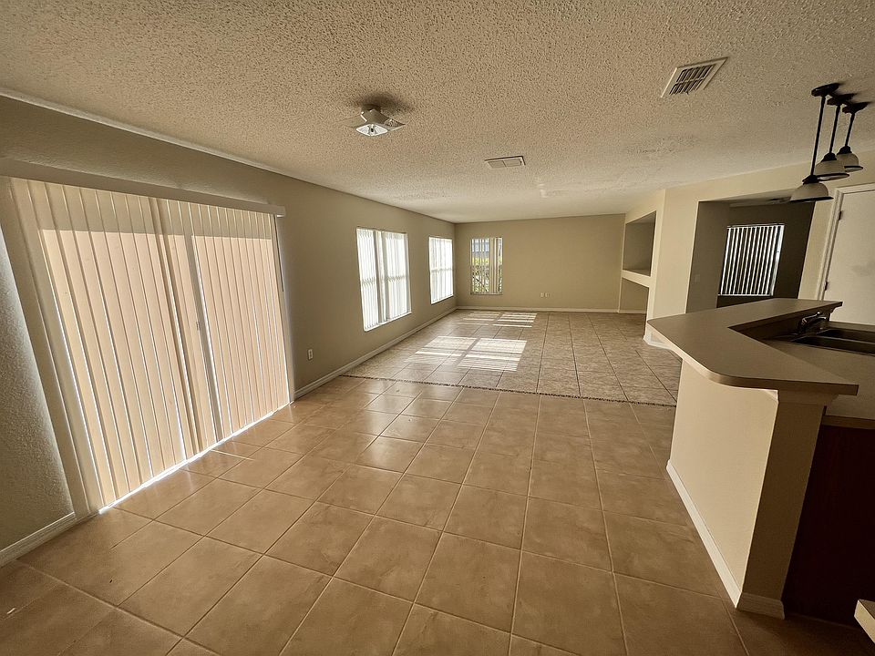 1st image of 447 Janice Kay Pl
