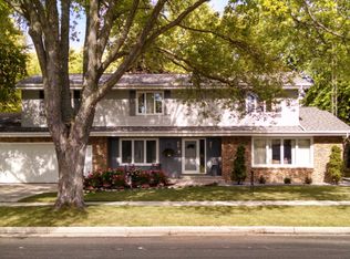 101 Pheasant Dr, Fond Du Lac, WI 54935