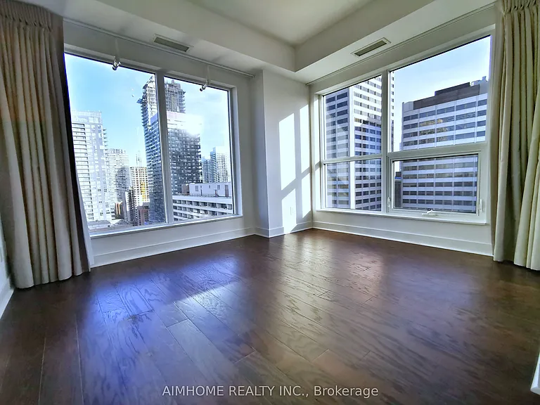 58 Orchard View Blvd #2006 — Photo 6