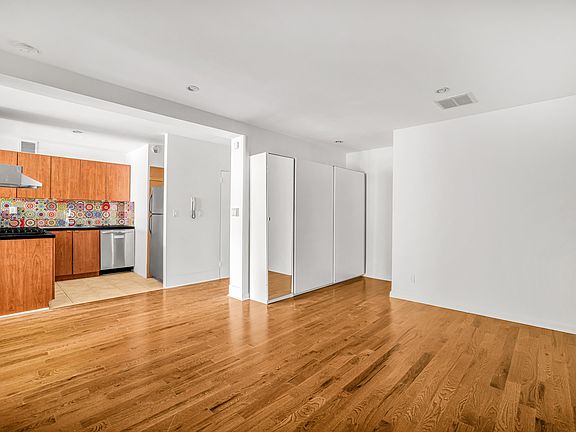 5th image of 44 E 12th St APT 8E