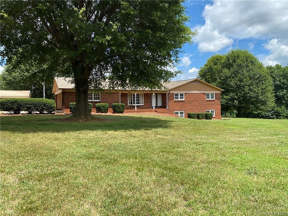 1st image of 633 Park Cir