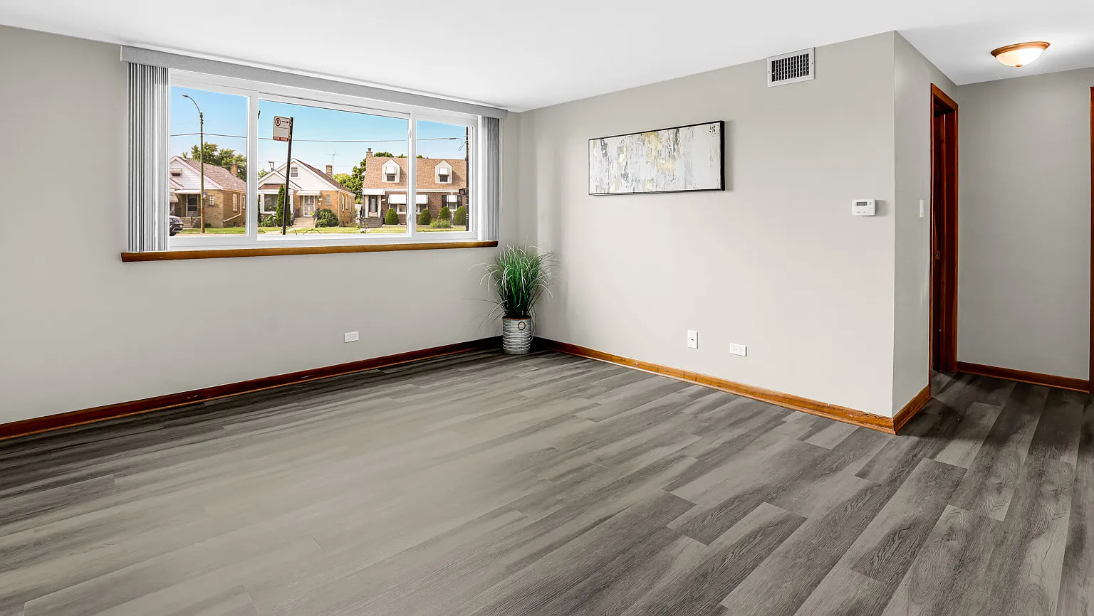 2 bed, 900 sqft, $1,750 — Photo 2