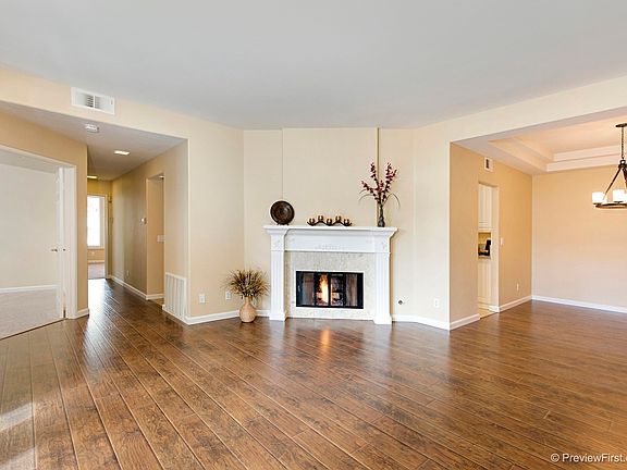 4th image of 3416 Cameo Dr Unit 28