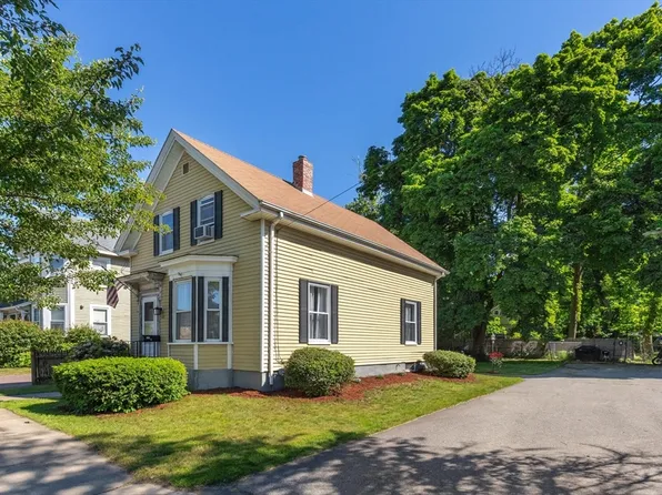 109 Central St, Ipswich, MA 01938
