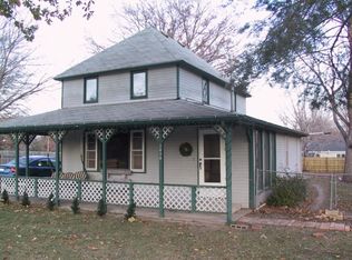 2030 Browning Ave, Manhattan, KS 66502