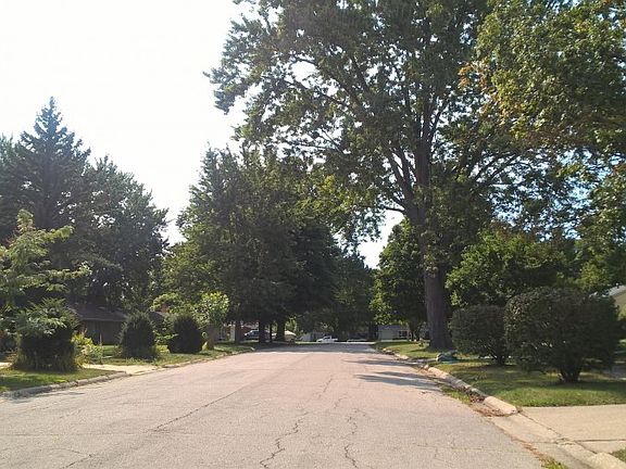 5th image of 4016 Crestview Dr