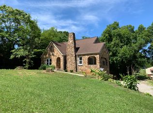 1704 Ault Rd, Knoxville, TN 37914