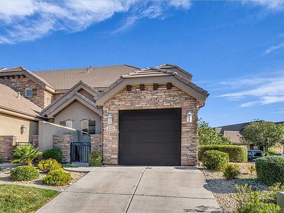 2nd image of 4221 E Torrey Pines Dr