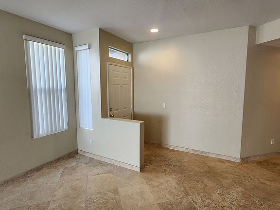3rd image of 1156 De Leon Dr