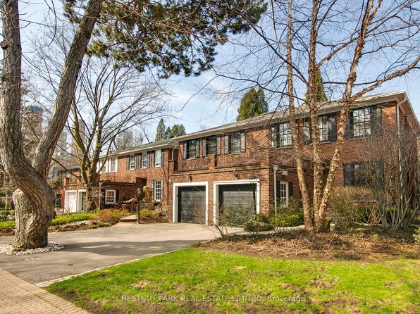 78 Cluny Dr #C09, Toronto, ON M4W 2R3