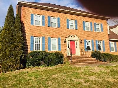 3rd image of 5700 Olde Hartley Way