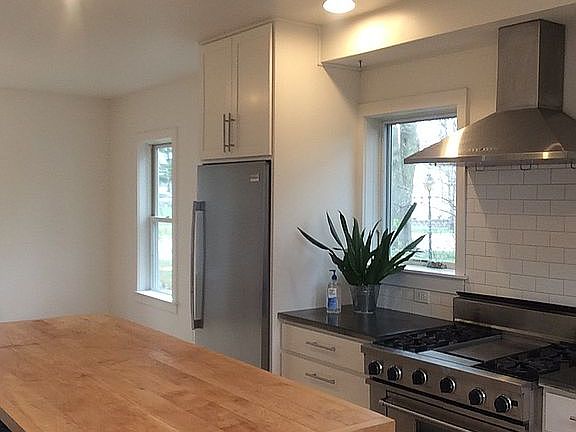 36" Viking with griddle