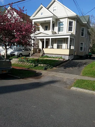 17 Ten Eyck Ave #1 Photo 1