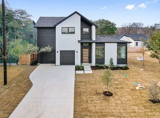 11004 5th St, Jonestown, TX 78645