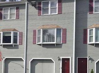 105 Tennis Plaza Rd UNIT 4, Dracut, MA 01826
