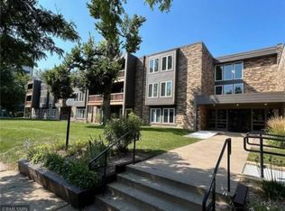 450 Ford Rd Unit 215, Saint Louis Park, MN 55426