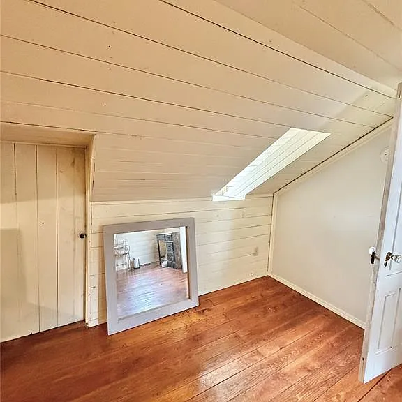 301 W Laurel St — Photo 34