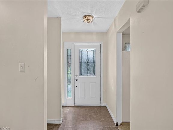 2nd image of 2050 Upper Middle Rd #173