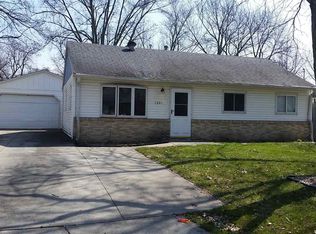 1221 Melbourne Dr, New Haven, IN 46774