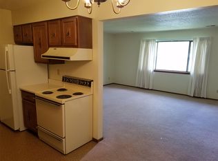 3220 Neola St APT 6, Cedar Falls, IA 50613